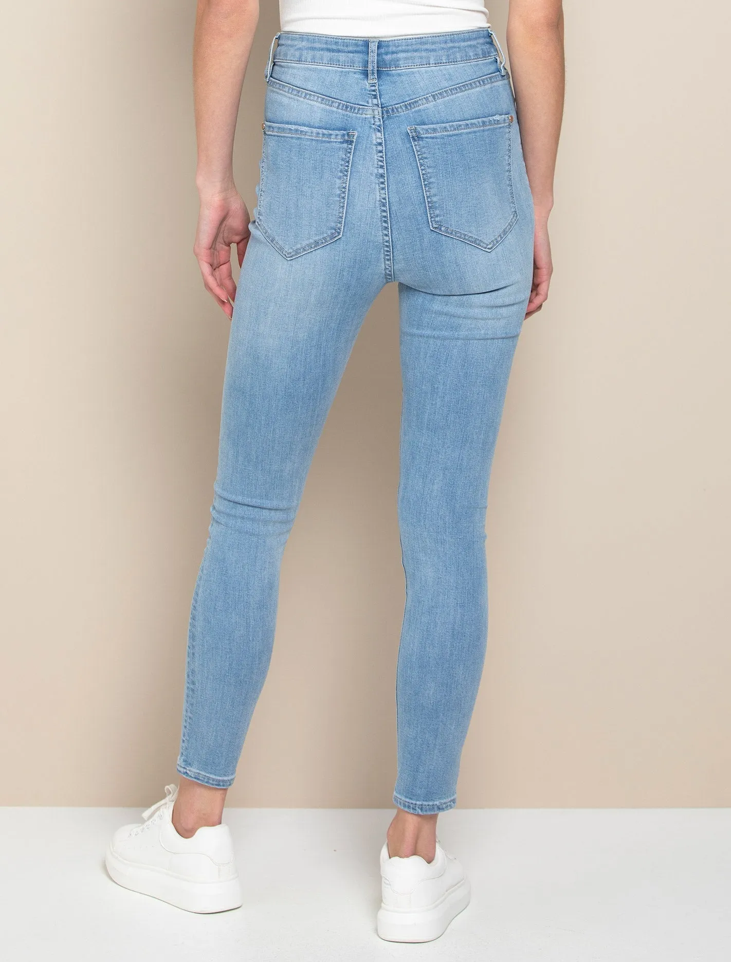 Bella High Rise Sculpting Jean