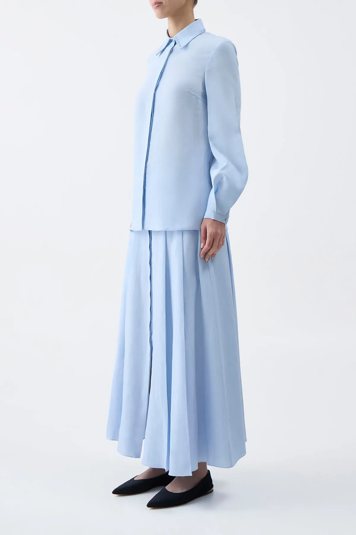 Delmer Top in Light Blue Aloe Linen