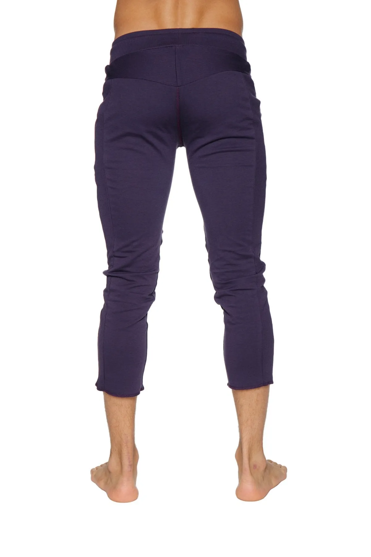 Mens 4/5 Zipper Pocket Capri Yoga Pants (Eggplant)