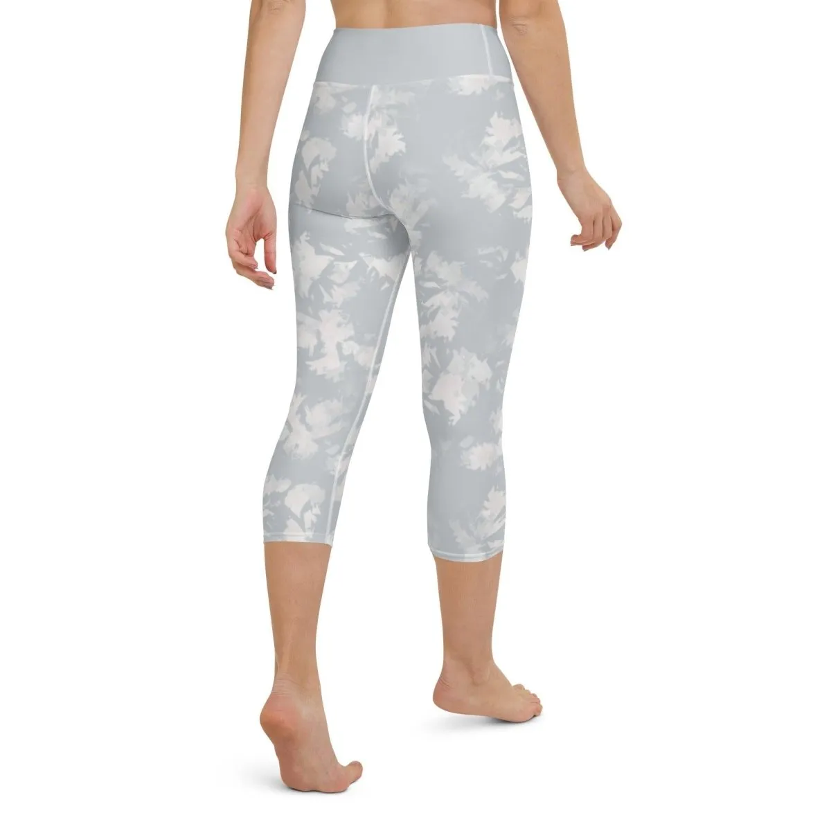 Silver Encounter Women's Capri Yoga Pants